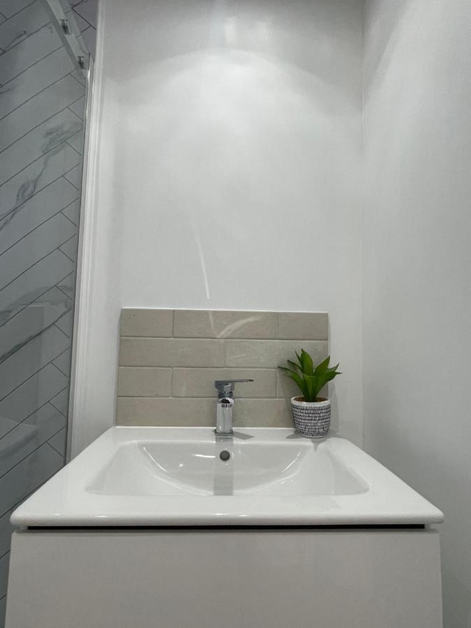 Salt Life Modern Apartment Hove Buitenkant foto